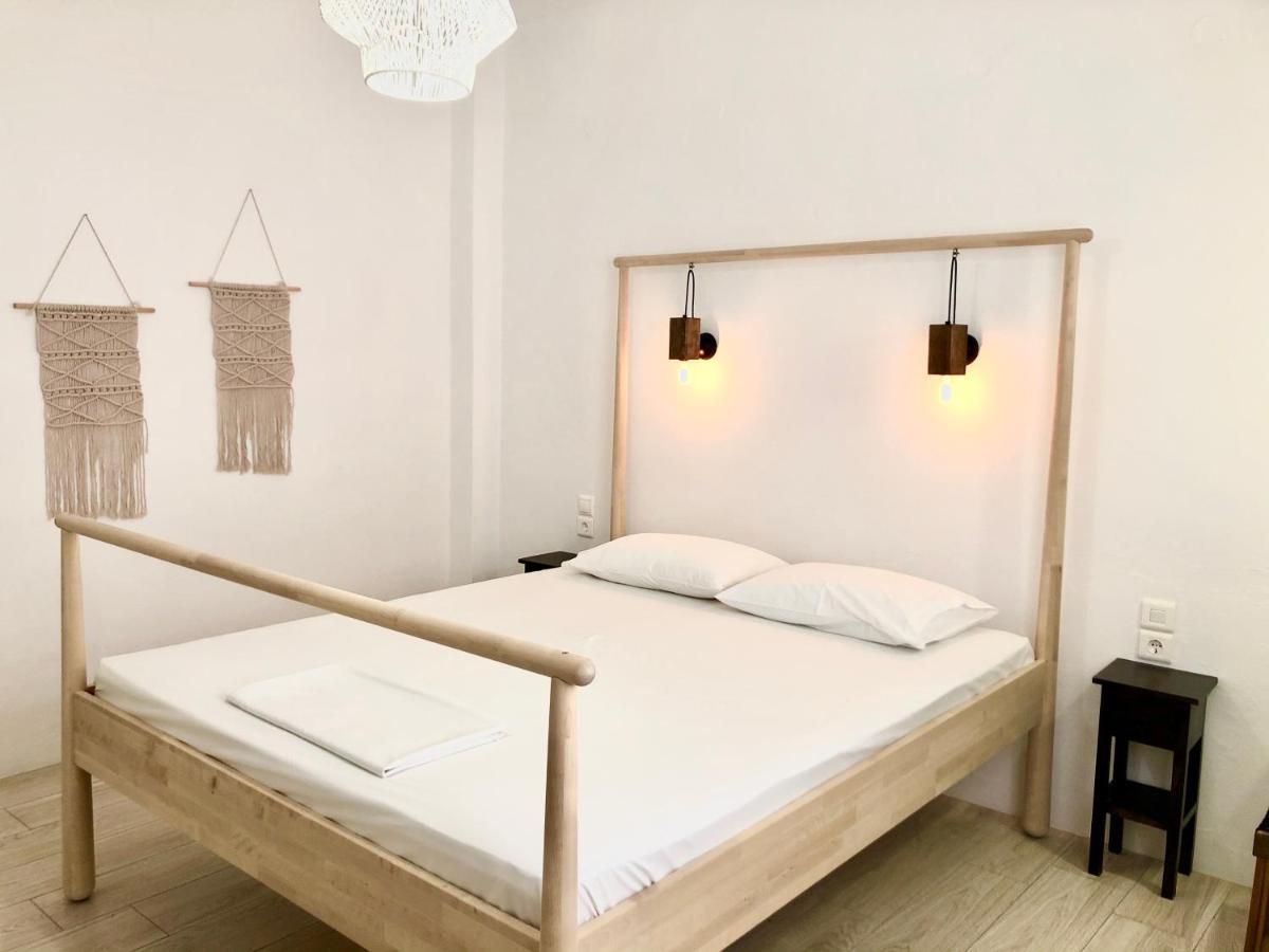 Veletas Apartment Adamantas (Milos)